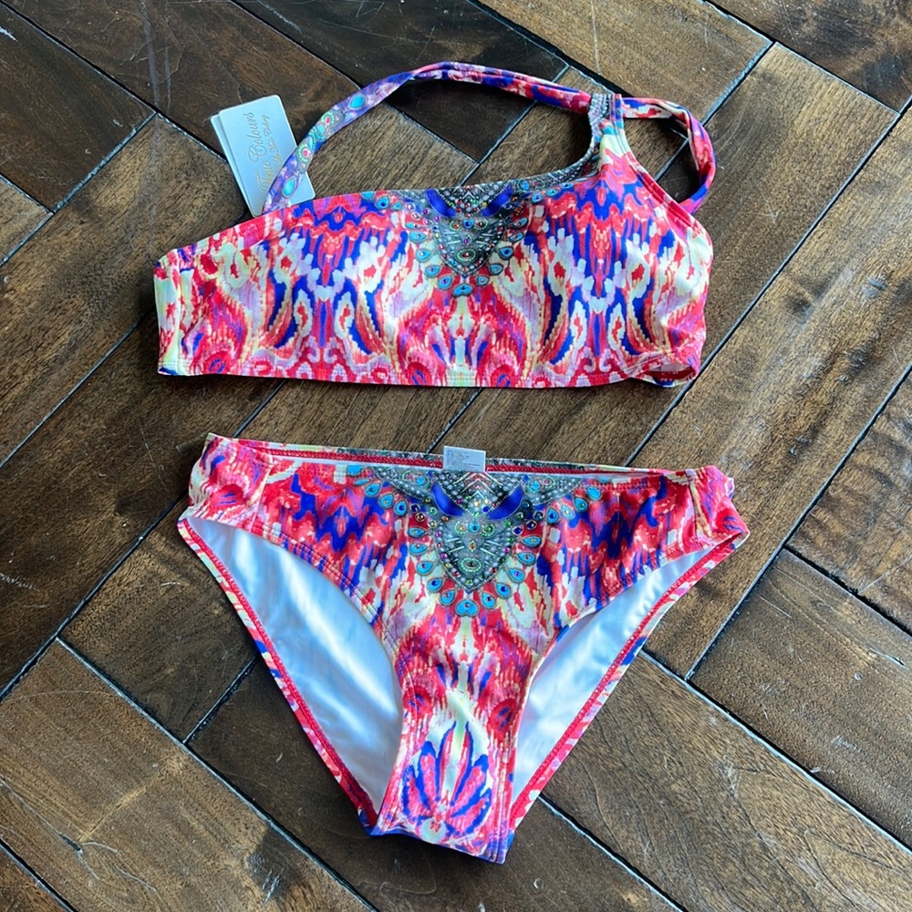 True colours by La Moda clothing women’s size medium two piece bikini swimwear